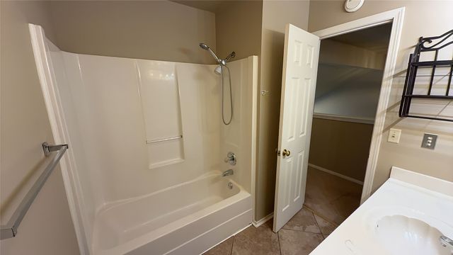 2811 W 62ND Street, Tulsa, OK 74132