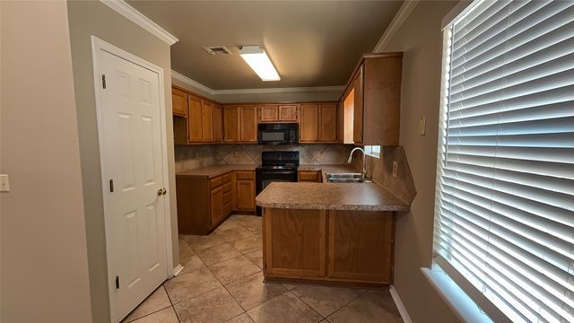 2811 W 62ND Street, Tulsa, OK 74132
