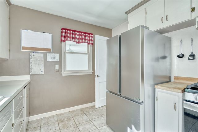 606 Bay Road, Webster, NY 14580