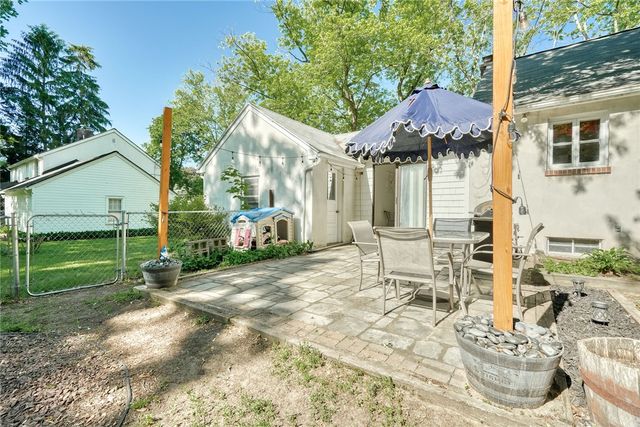 606 Bay Road, Webster, NY 14580