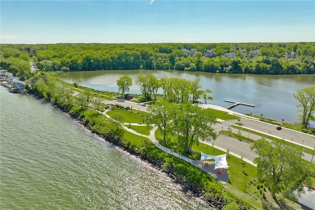 606 Bay Road, Webster, NY 14580