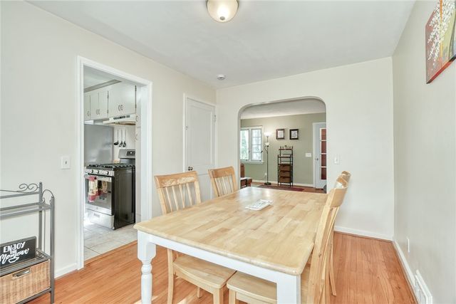 606 Bay Road, Webster, NY 14580