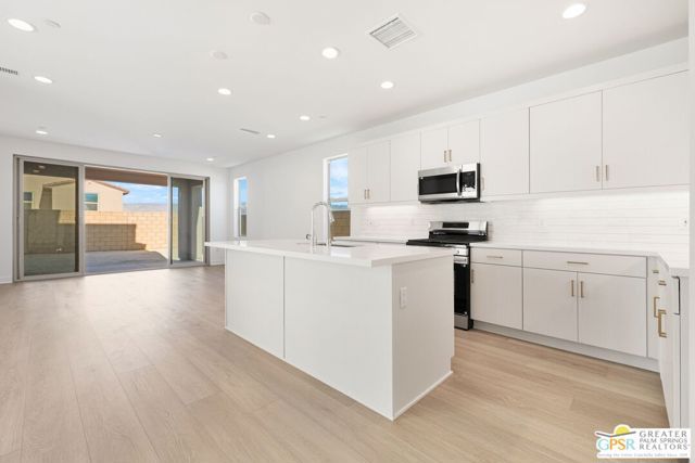 74252 Becker Street, Palm Desert, CA 92211