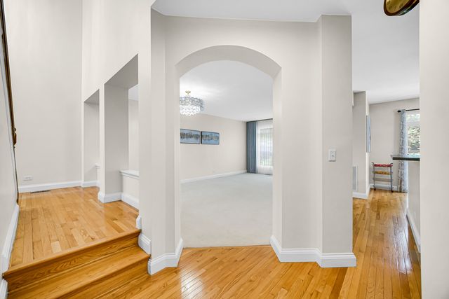 322 Montabello 322, Bloomingdale, IL 60108