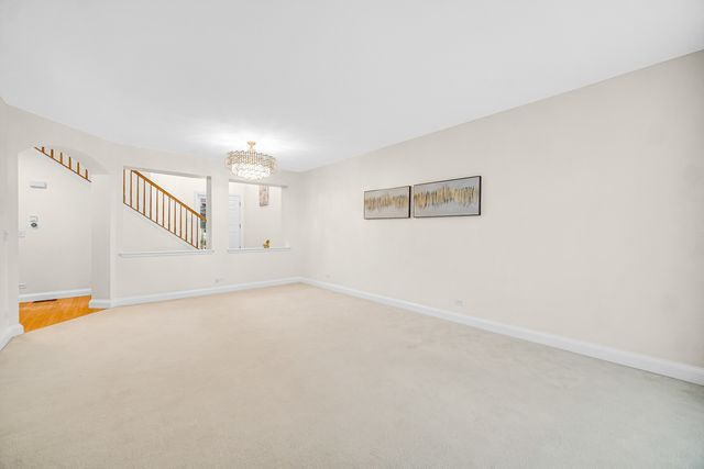 322 Montabello 322, Bloomingdale, IL 60108