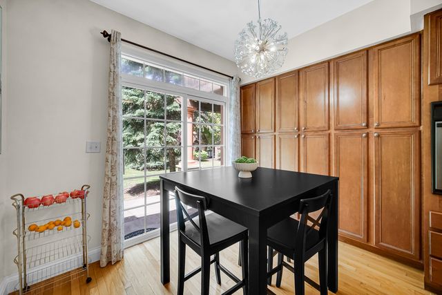 322 Montabello 322, Bloomingdale, IL 60108