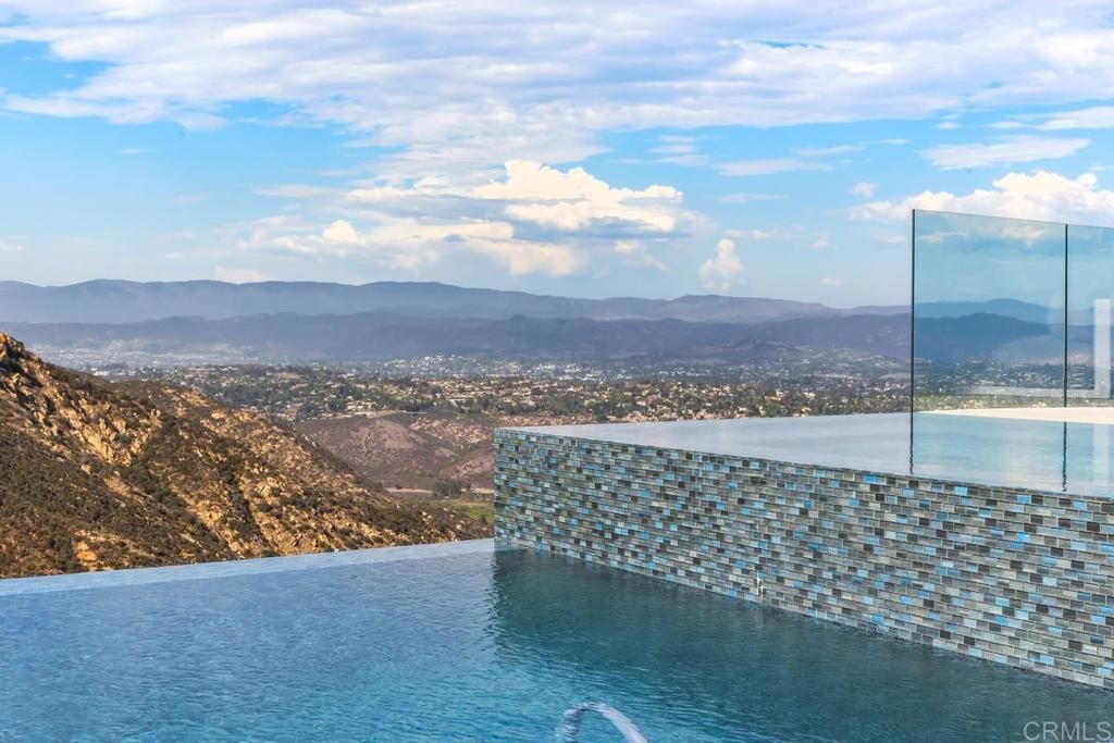 18338 Avenida Apice, Rancho Santa Fe, CA 92067 — photo 4