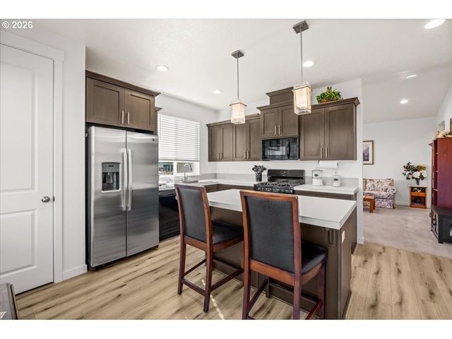 1840 N Chinook Ln, Lafayette, OR 97127