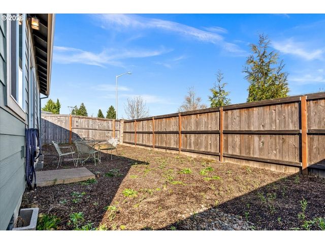 1840 N Chinook Ln, Lafayette, OR 97127