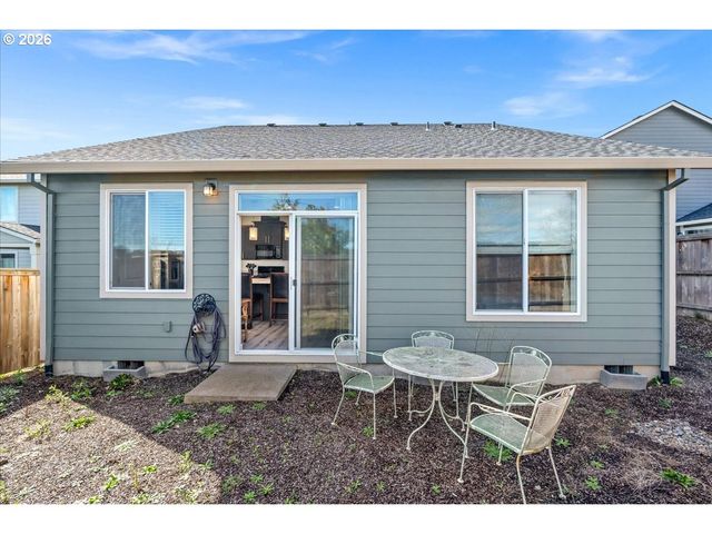 1840 N Chinook Ln, Lafayette, OR 97127