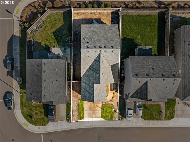 1840 N Chinook Ln, Lafayette, OR 97127