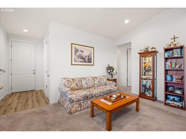 1840 N Chinook Ln, Lafayette, OR 97127