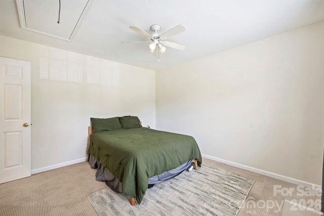 9318 Autumn Applause Drive, Charlotte, NC 28277