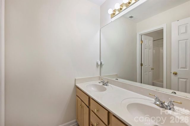 9318 Autumn Applause Drive, Charlotte, NC 28277