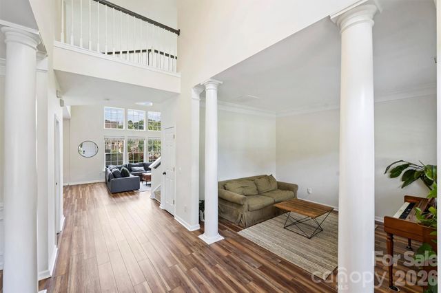 9318 Autumn Applause Drive, Charlotte, NC 28277