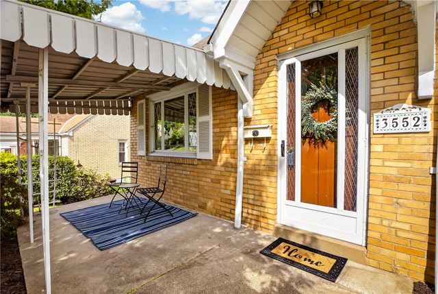 3552 Middleboro Rd, Castle Shannon, PA 15234