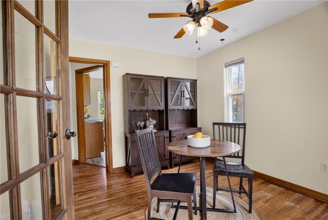 3552 Middleboro Rd, Castle Shannon, PA 15234