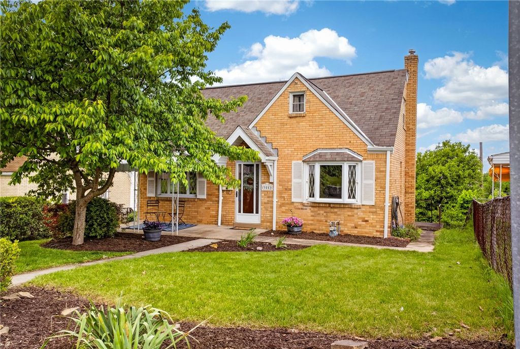 3552 Middleboro Rd, Castle Shannon, PA 15234