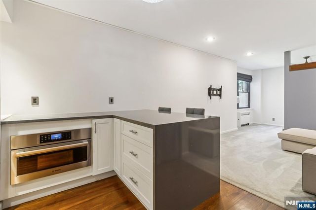 3050 Edwin Avenue #2D, Fort Lee, NJ 07024