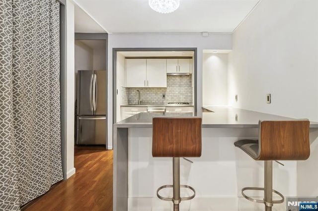 3050 Edwin Avenue #2D, Fort Lee, NJ 07024
