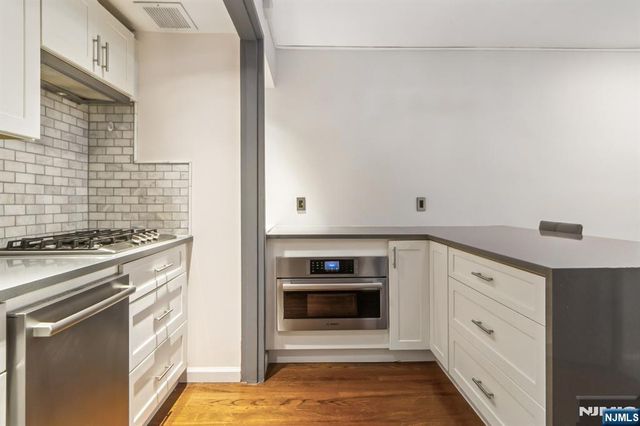 3050 Edwin Avenue #2D, Fort Lee, NJ 07024