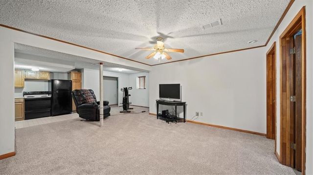 15502 Floyd Street, Overland Park, KS 66223