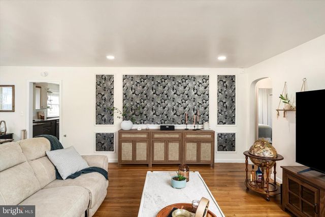 351 FETTER AVE, Hamilton, NJ 08610