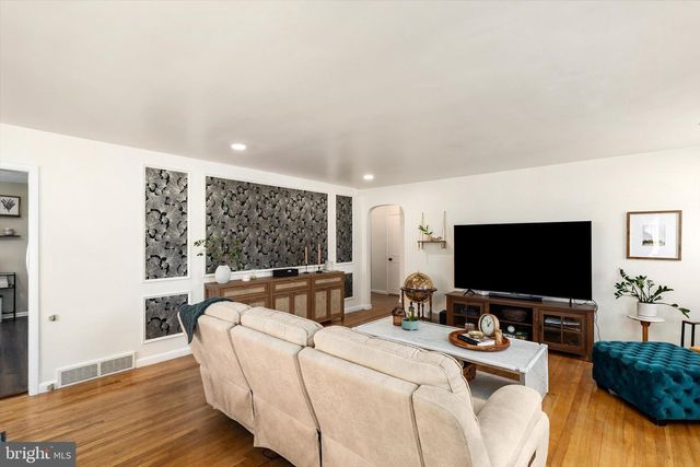 351 FETTER AVE, Hamilton, NJ 08610