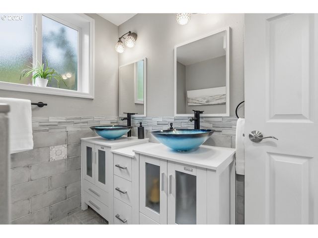 13535 Sw 115TH Ave, Tigard, OR 97223