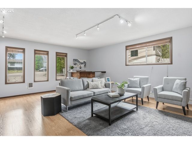 13535 Sw 115TH Ave, Tigard, OR 97223