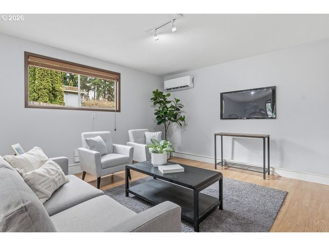 13535 Sw 115TH Ave, Tigard, OR 97223