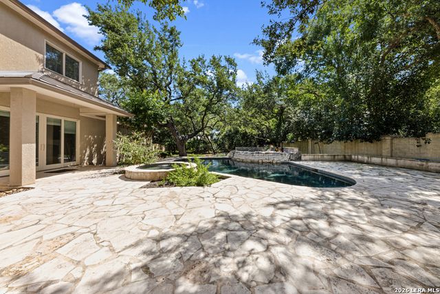 519 Blackjack Oak, Shavano Park, TX 78230