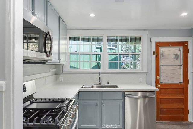 488 Audubon Way, Sierra Madre, CA 91024