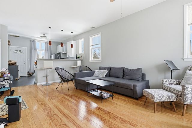 1521 Lake Street, Evanston, IL 60201