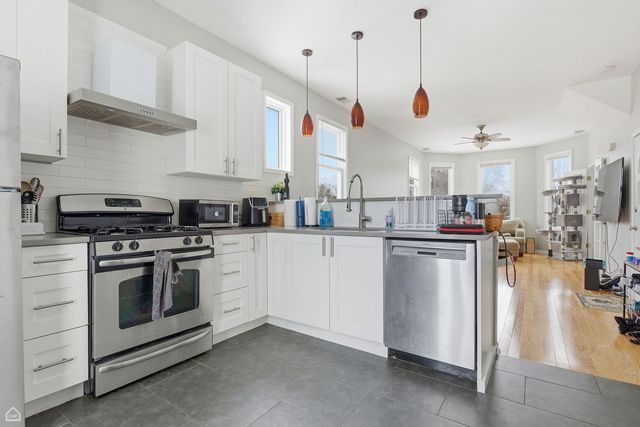 1521 Lake Street, Evanston, IL 60201