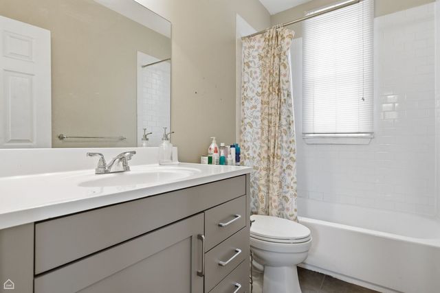 1521 Lake Street, Evanston, IL 60201