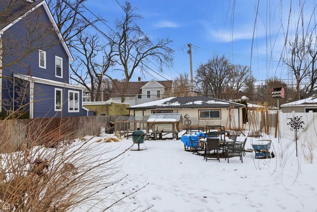 1521 Lake Street, Evanston, IL 60201