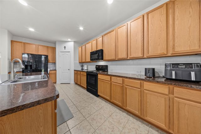 741 Jewelflower Drive, Desoto, TX 75115
