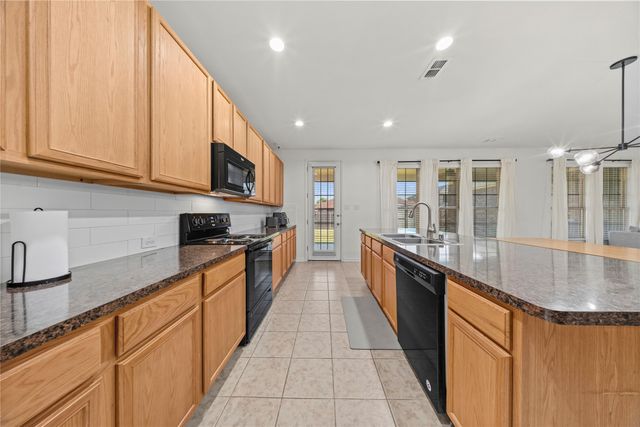 741 Jewelflower Drive, Desoto, TX 75115
