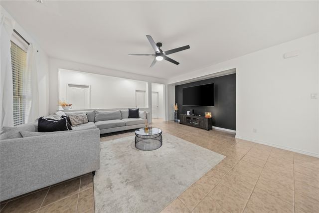 741 Jewelflower Drive, Desoto, TX 75115