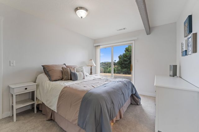 6048 Tolo Road, Central Point, OR 97502