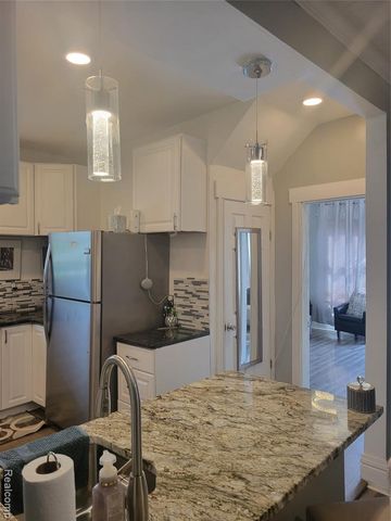 4408 Pennsylvania Street, Detroit, MI 48214