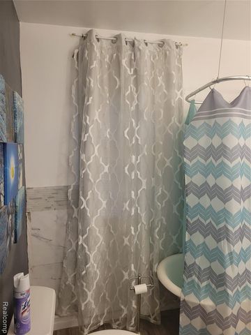 4408 Pennsylvania Street, Detroit, MI 48214