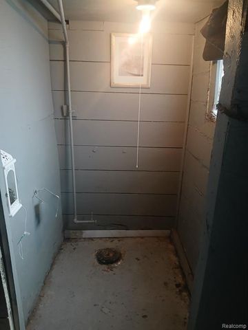 4408 Pennsylvania Street, Detroit, MI 48214