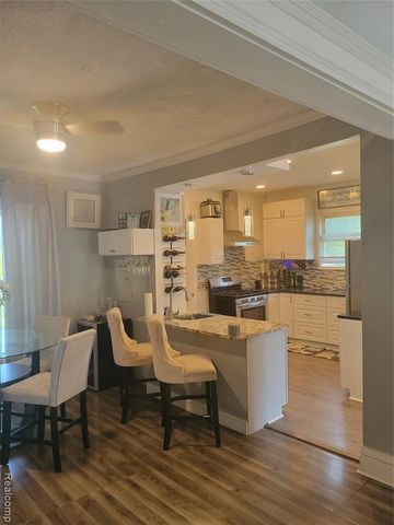 4408 Pennsylvania Street, Detroit, MI 48214