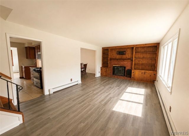 8200 Greiner Rd, Clarence, NY 14221