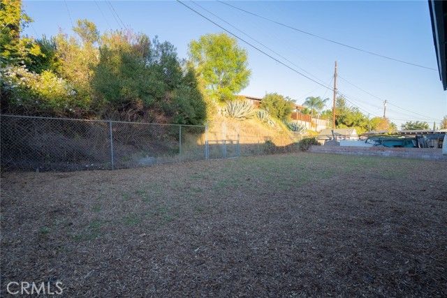 13670 Garrick Avenue, Sylmar (los Angeles), CA 91342