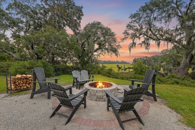 1032 Avenue Of Oaks, Charleston, SC 29407
