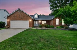 218 Pond Hollow Drive, St Charles, MO 63303