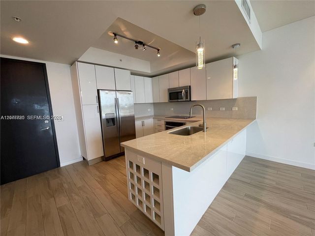 999 SW 1st Avenue 2109, Miami, FL 33130